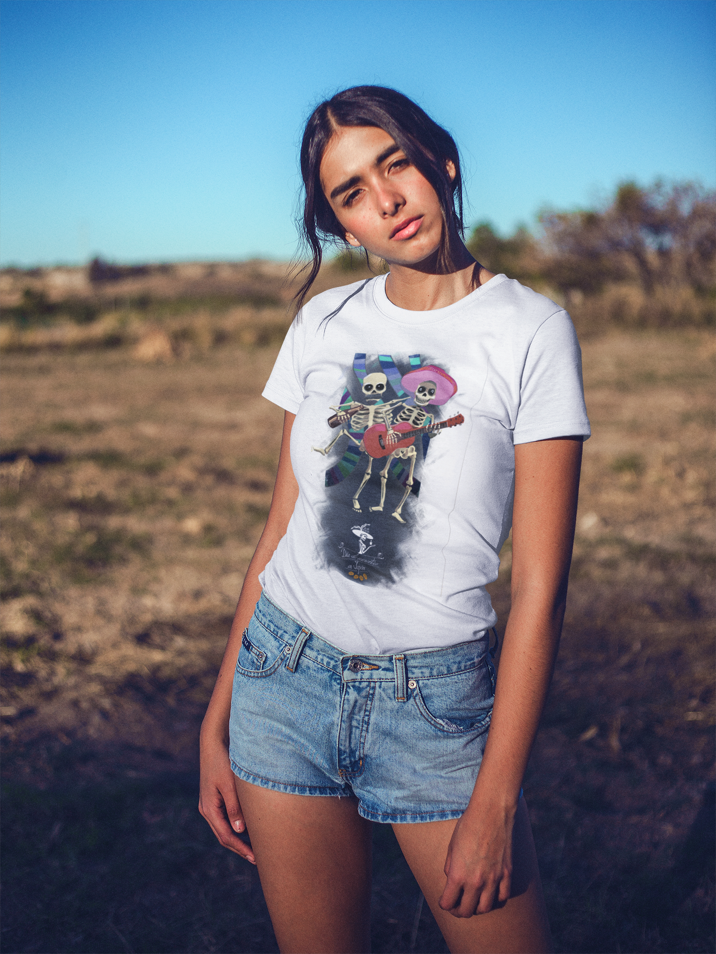 Playera Blanca Calacas en Fiesta